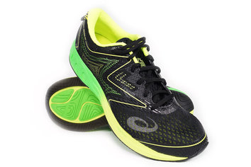 Asics Noosa FF Una fuerte apuesta por un cambio radical