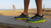 Asics DynaFlyte comodas y ligeras en nuestros primeros kilometros.