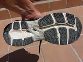 La suela de las Asics GT 2000 4 asegura el buen agarre y la durabilidad
