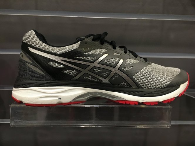 ASICS Gel Cumulus análisis: recomendación, y especificaciones