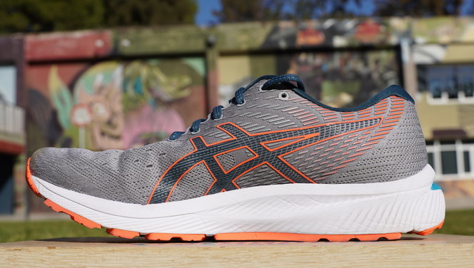 revisión Abuelos visitantes electrodo ASICS Gel Cumulus 22, análisis: review, recomendación, precio y  especificaciones