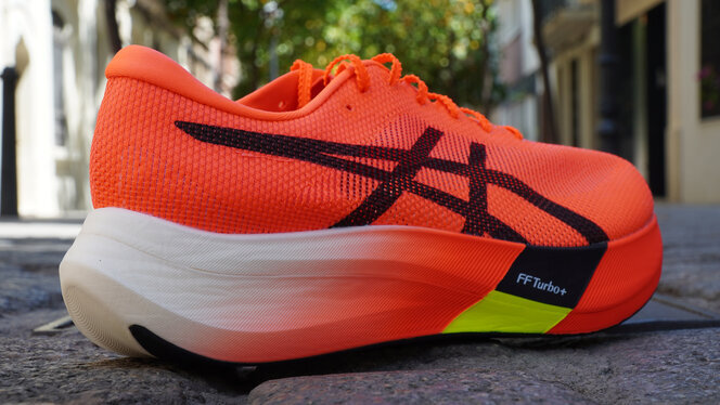 ASICS Metaspeed Edge Paris, análisis: review, recomendación