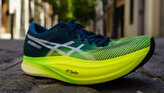 ASICS Metaspeed Sky +