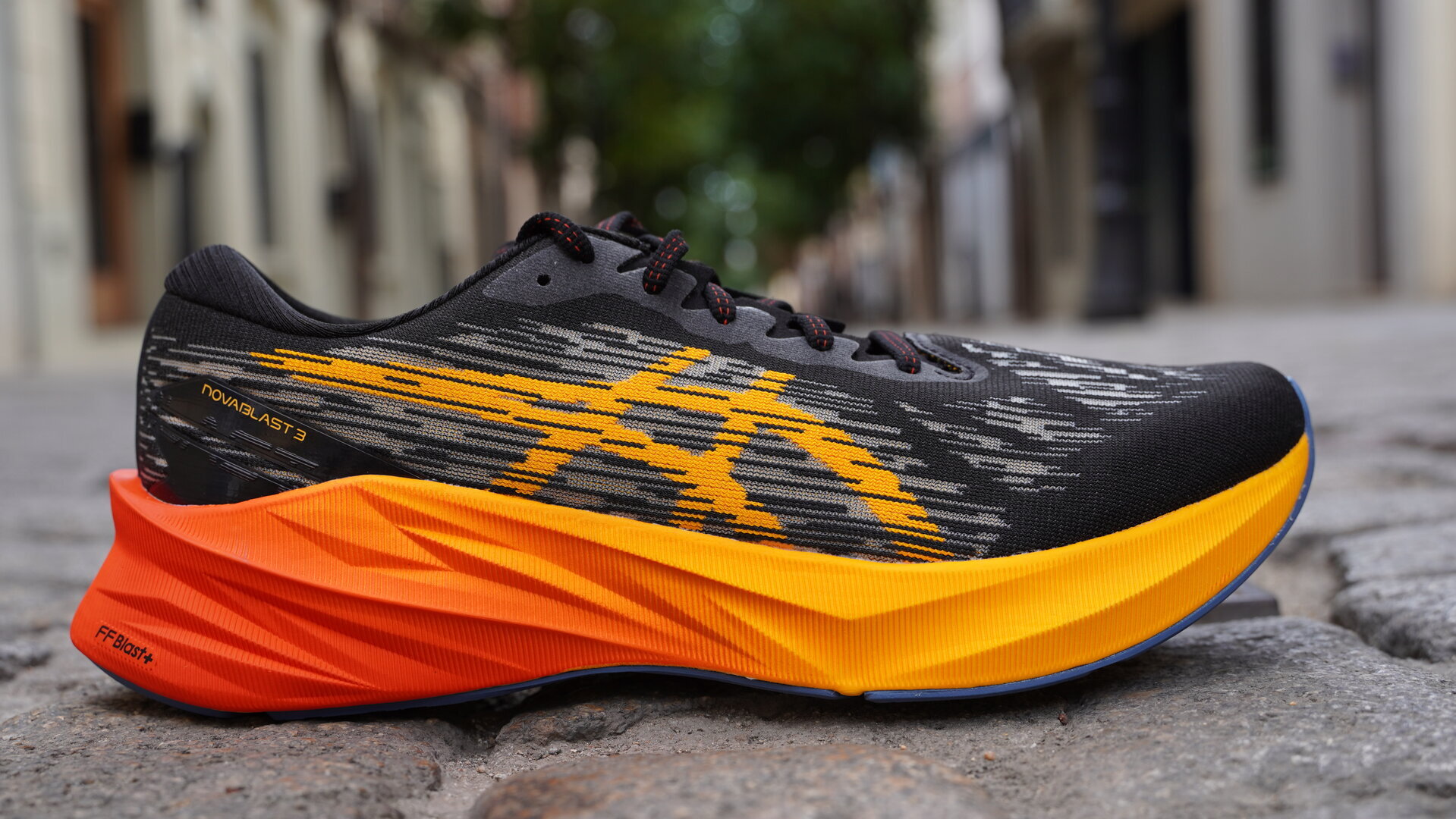 asics novablast fit