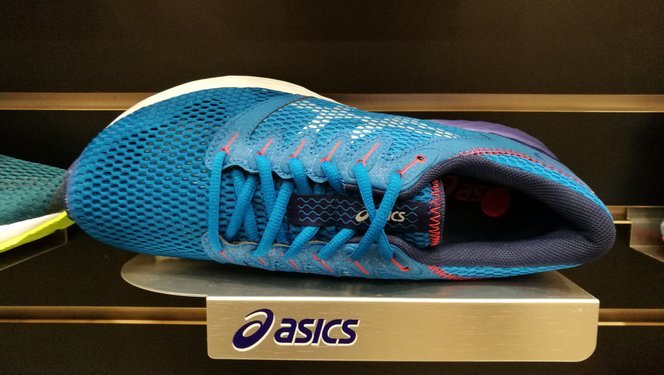 ASICS ROADHAWK FF análisis: review, recomendación, precio