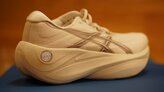 ASICS Slowcush