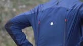 Cremallera trasera para ventilar espalda