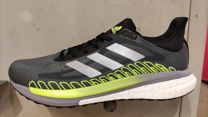 Volcán moral seno Adidas SolarGlide ST, análisis: review, recomendación, precio y  especificaciones