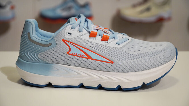 Altra Provision 7