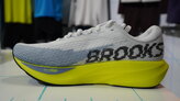 Brooks Ghost AMP