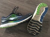 El Blown Rubber de las Brooks glycerin 15.