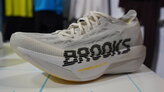 Brooks Hyperion Elite 6