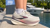 Nuevo upper