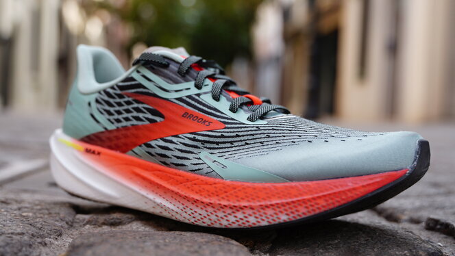 brooks hyperion max