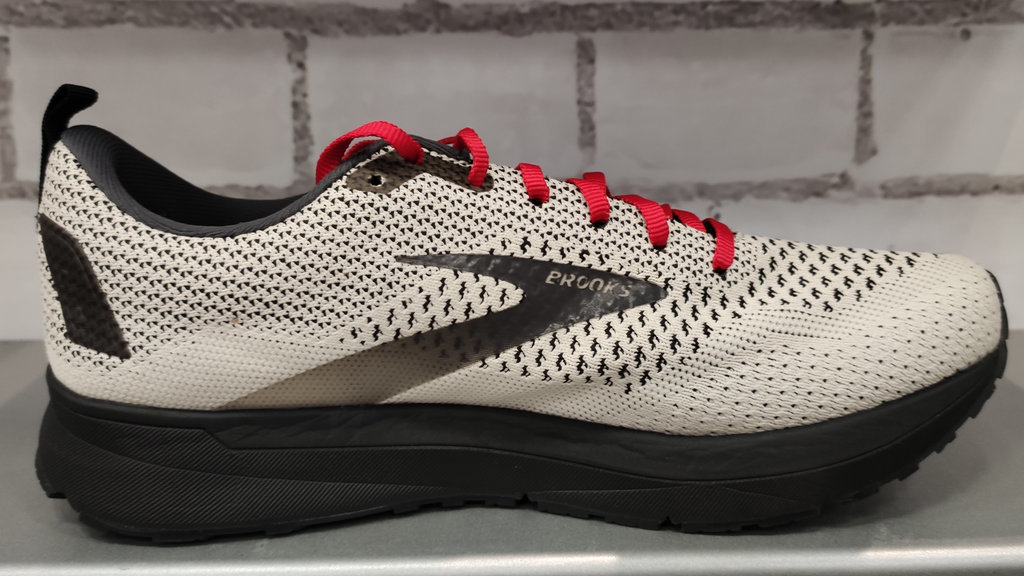Brooks Revel 4 Análisis y opinión Zapatilla Entrenamiento Review