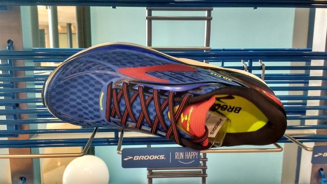 Brooks Transcend 4, análisis: review, recomendación, precio y  especificaciones