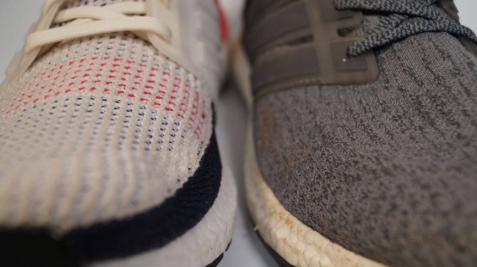 vestir ella es Encadenar Adidas Ultra Boost 18 VS Adidas Ultra Boost 19 - ROADRUNNINGReview.com