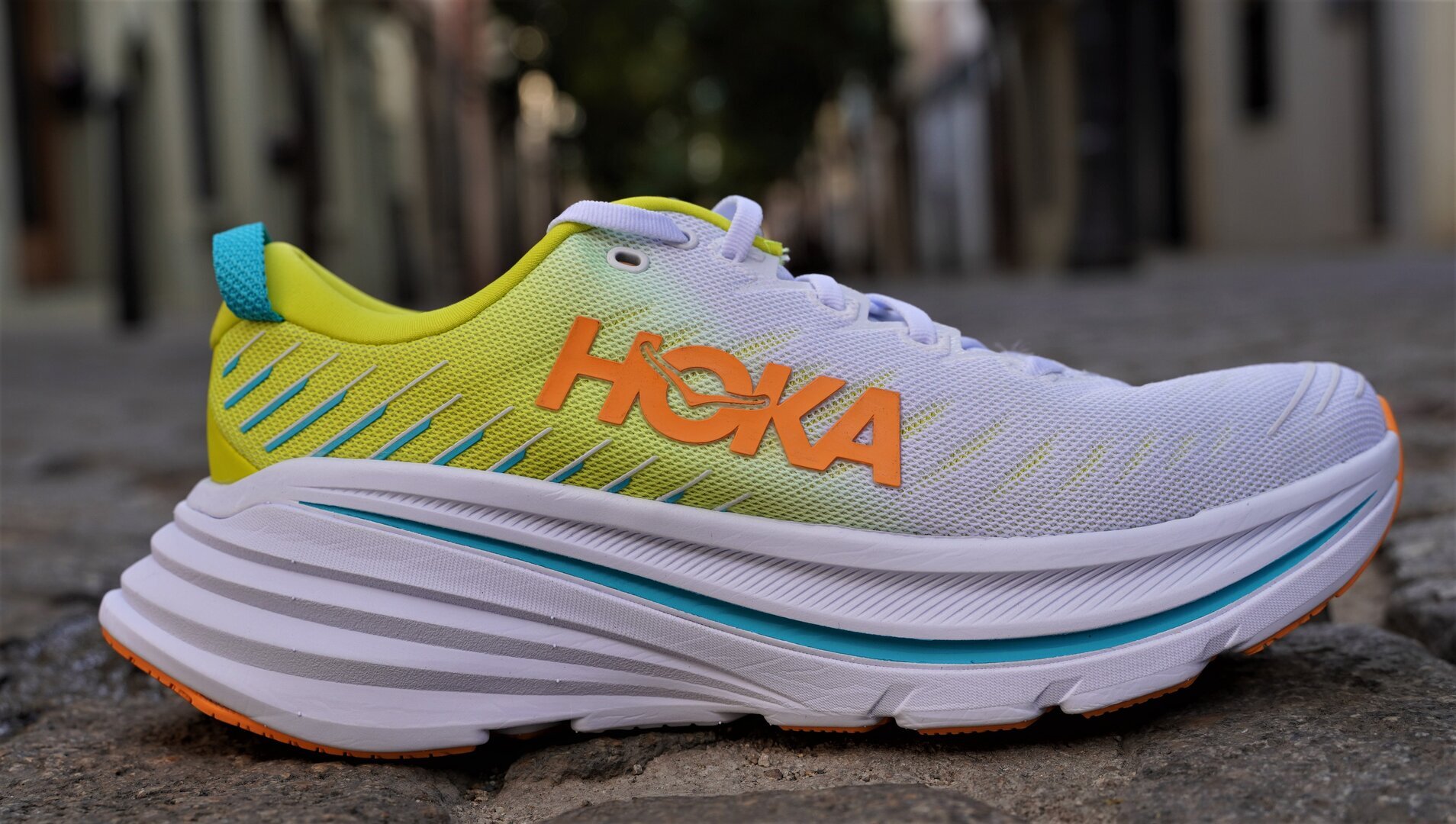 Cómo nos gusta la Hoka Bondi 8! 