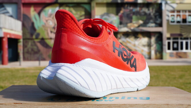 hoka clifton 7 vs carbon x2