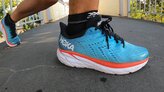 Hoka ONE ONE Clifton 8 detalles del upper