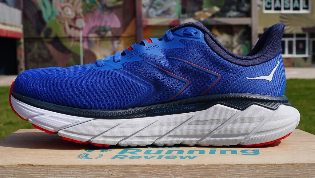 size 16 trail running shoes