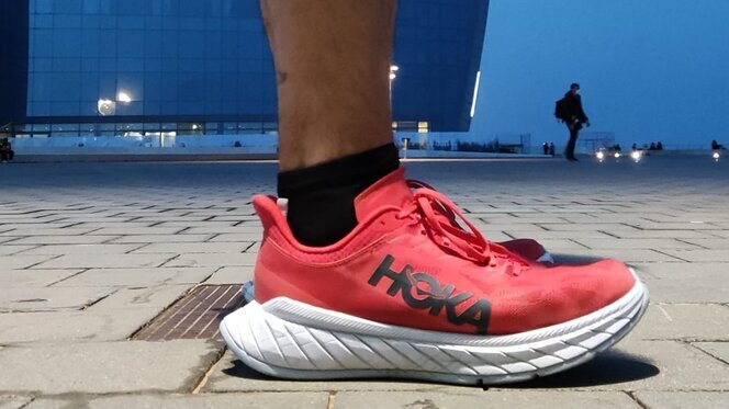 Hoka ONE ONE Carbon X 2, análisis: review, recomendación, precio y  especificaciones