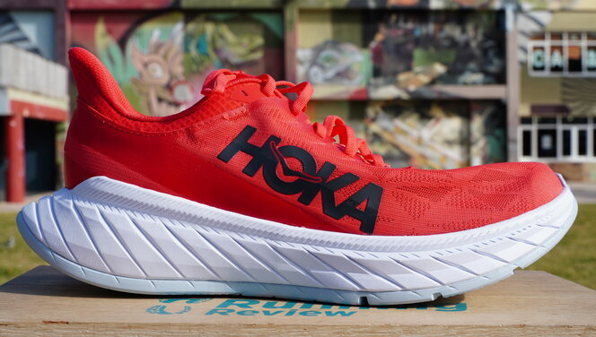 hoka one one vs asics nimbus