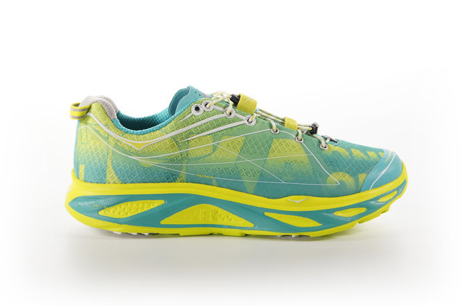 new balance fuelcell tc vs hoka carbon x