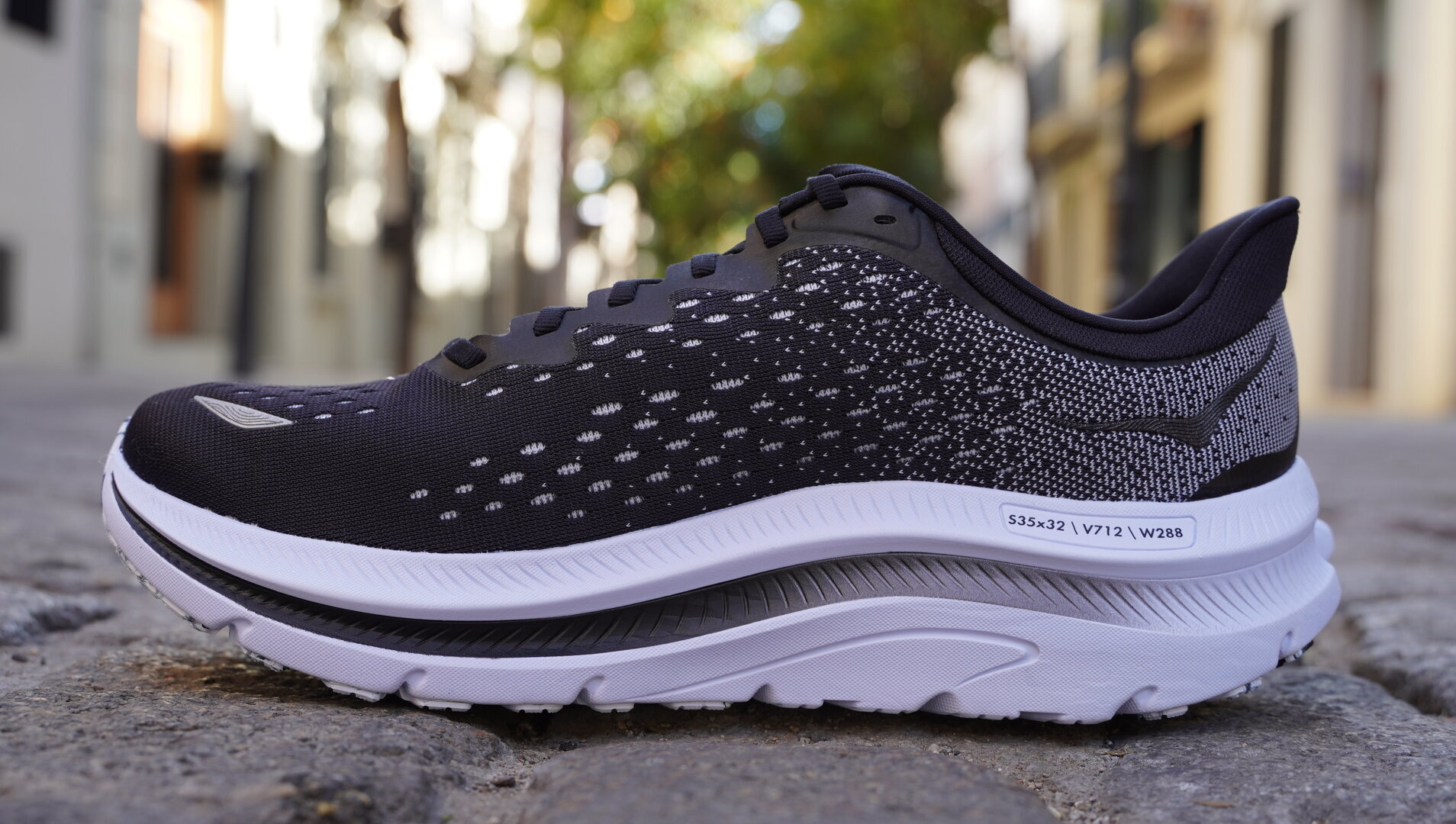 hoka one one kawana avis