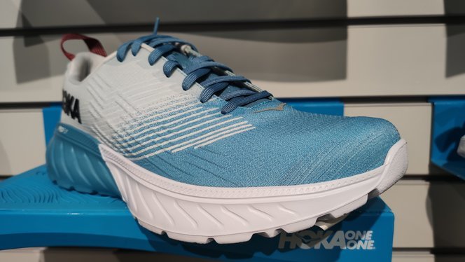 Hoka ONE ONE Mach 3, análisis: review, recomendación, precio y  especificaciones