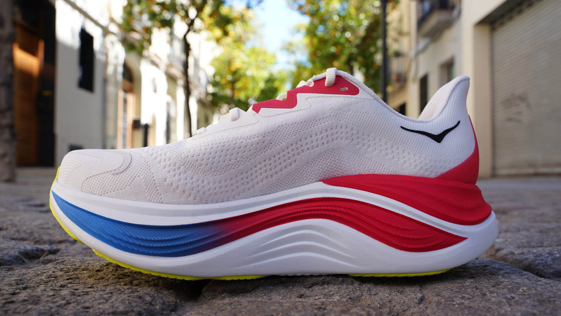 Hoka Skyward X, análisis: review, recomendación, precio y especificaciones