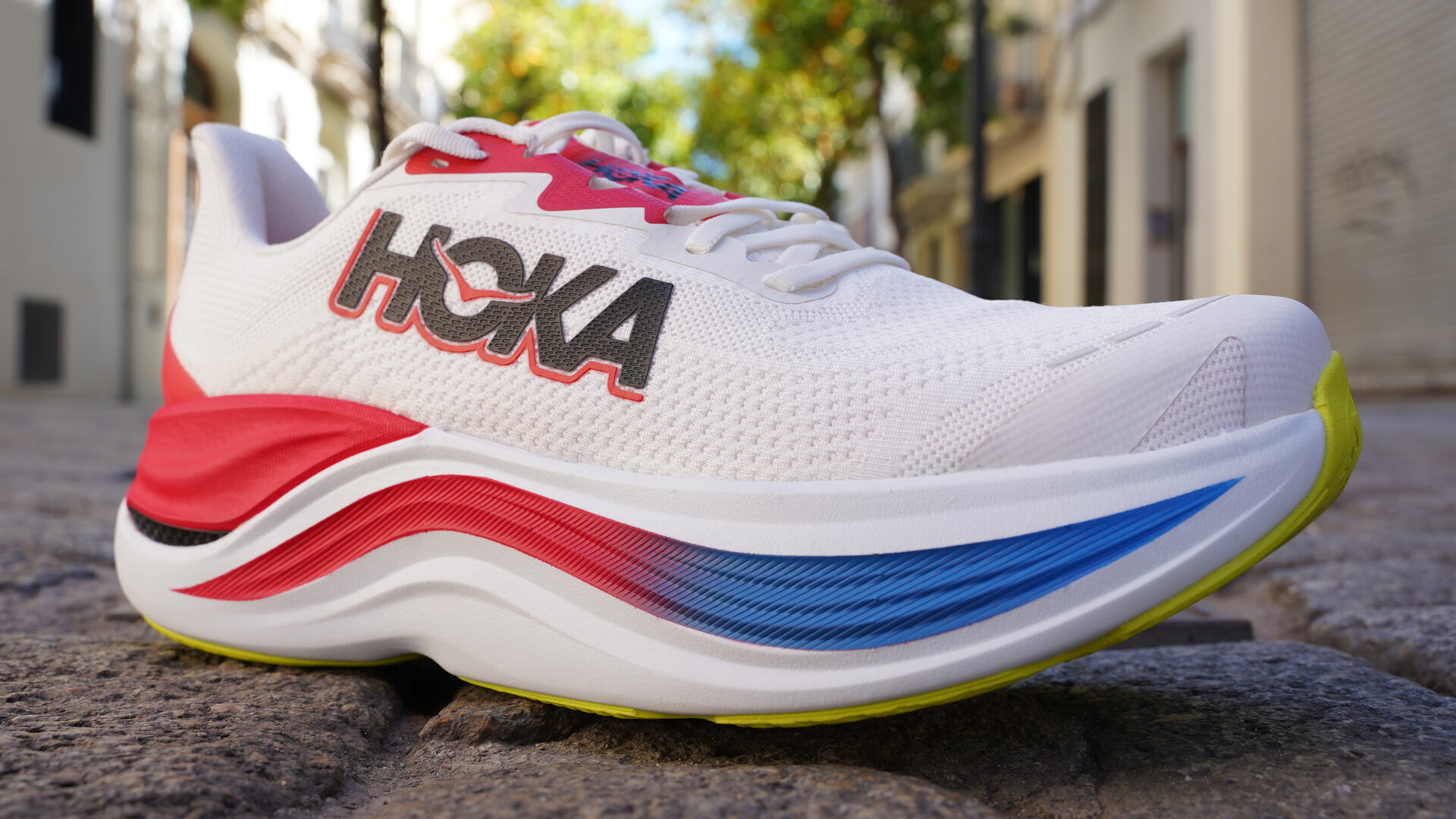 Hoka Skyward X, análisis: review, recomendación, precio y especificaciones