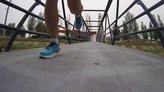 Hoka One One Vanquish 2: Cruzando puentes, en Montcada i Reixach.