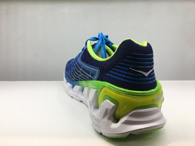 Hoka sales vanquish 3