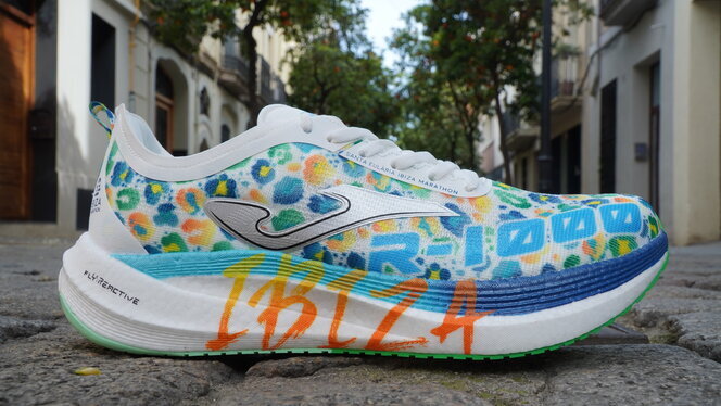 >Joma R1000
