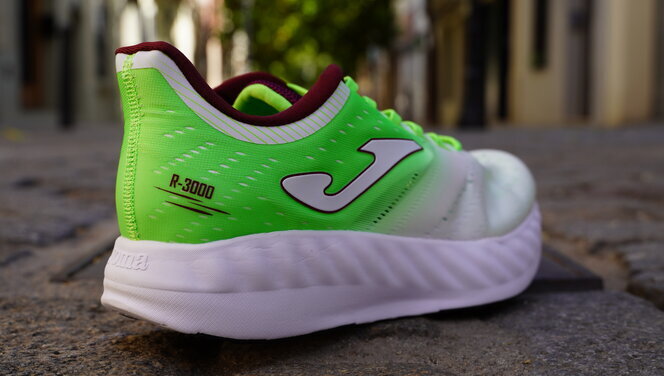 Joma R3000 2022