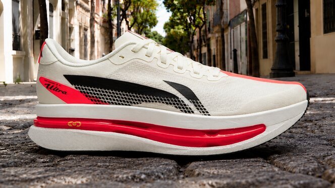 Li-Ning Red Hare 9 Ultra