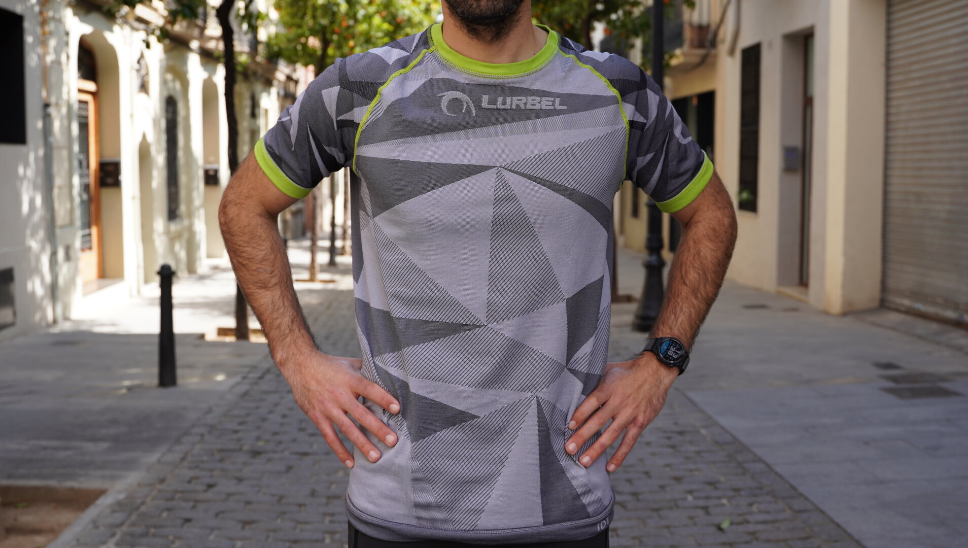 CAMISETAS RUNNING HOMBRE Lurbel SAMBA SHORT SLEVEES por 32.90€