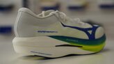 Mizuno Hyperwarp Pro