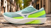 Mizuno Hyperwarp Racer