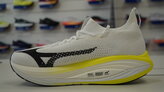 Mizuno Neo Vista 3