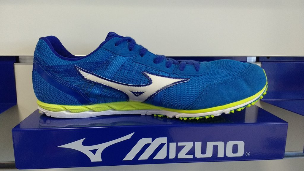 mizuno wave ekiden 10