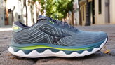 Mizuno Wave Horizon 6