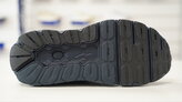 Mizuno Wave Horizon 9