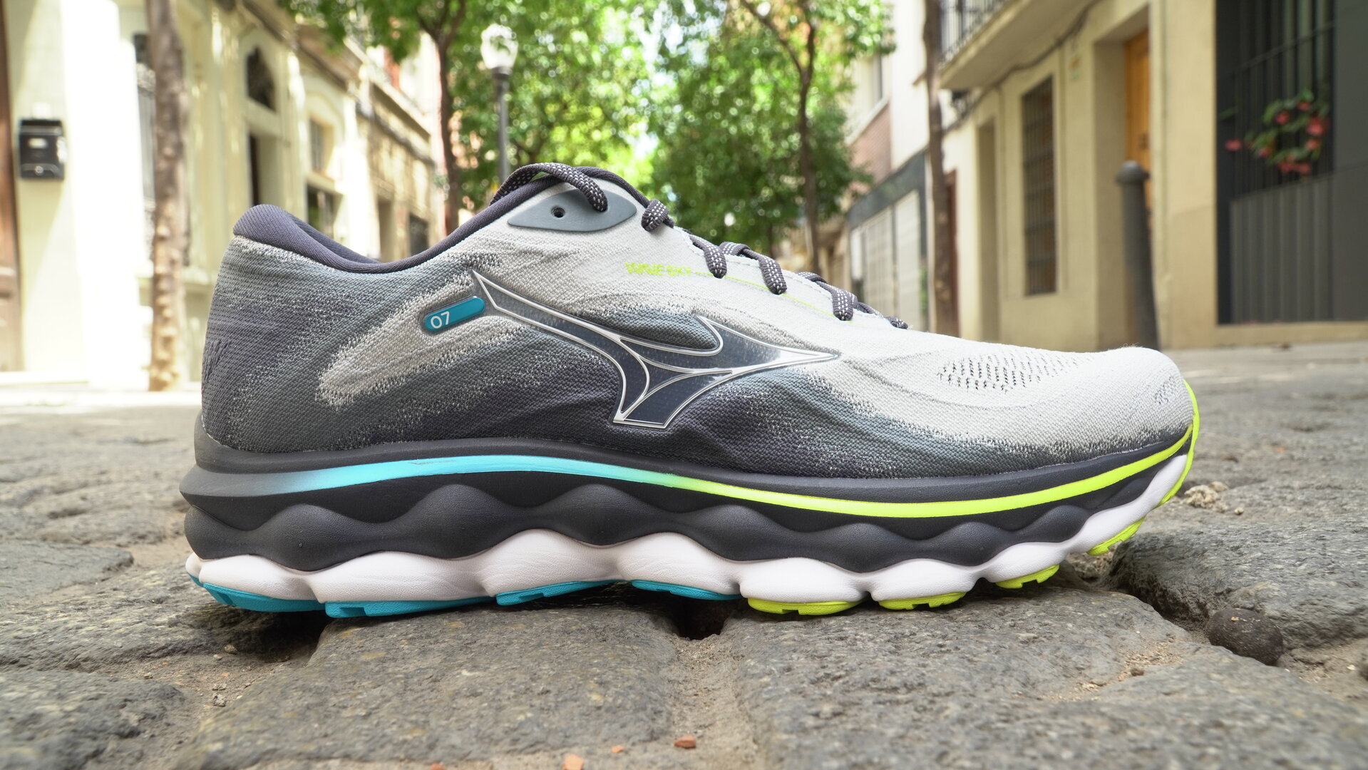 Wave Sky 7 Sneakers, Mizuno, Hombre