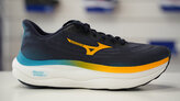 Mizuno Wave Sky 9