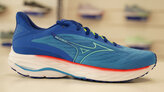 Mizuno Wave Ultima 16