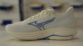 Mizuno Wave Ultima 17