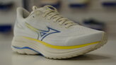 Mizuno Wave Ultima 17
