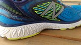 New Balance 860v7: Doble densidad en la cara interior